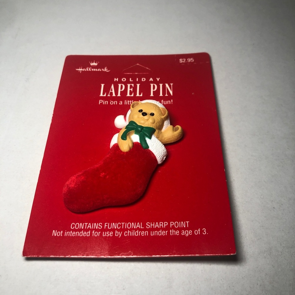 Hallmark Vintage Christmas Santa Bear In A Flocked Stocking Brooch Pin